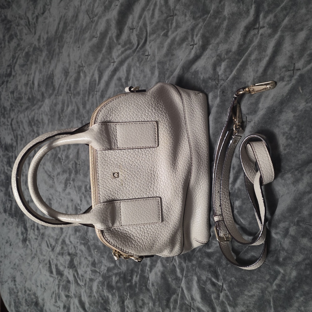 Kate Spade• Grey Pebbled Leather Dome Satchel👒